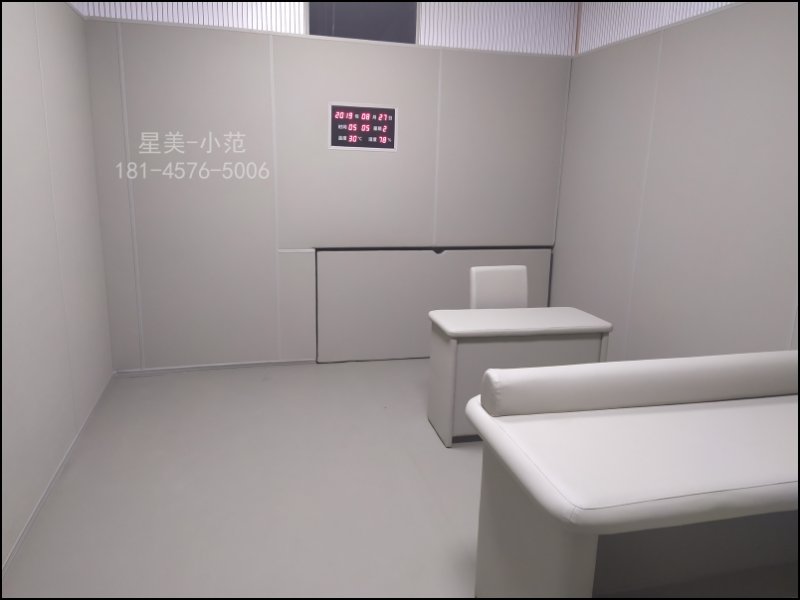 審訊室防撞墻面軟包案例圖3 審訊室防撞墻面軟包案例圖3